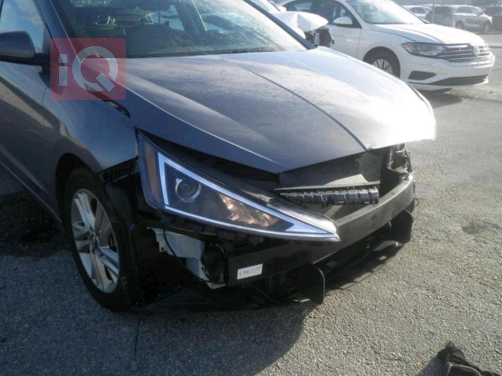 هیۆندای ئەلەنترا